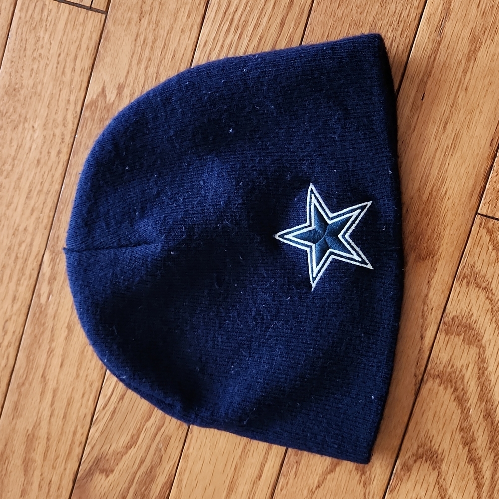 Dallas Cowboys Beanie/Hat (24 mo)